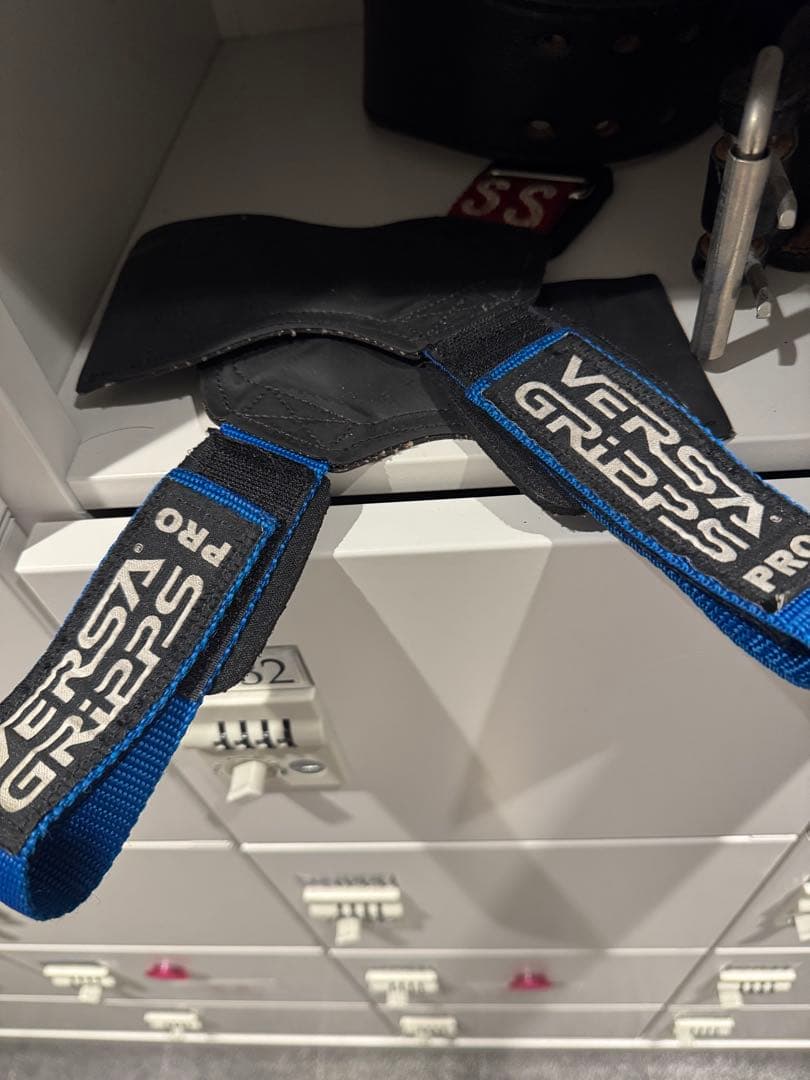 ガーディロ社 パワーハウスオリジナルベルト Cordille 黒とパワーグリップ