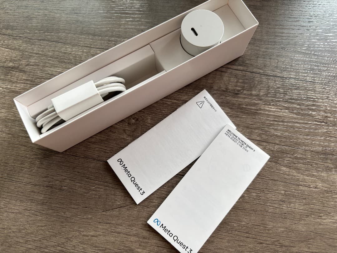 メタクエスト3  Quest 3 美品　アクセサリー付き