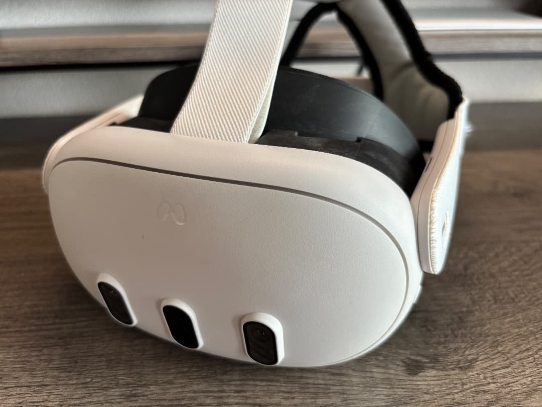 メタクエスト3  Quest 3 美品　アクセサリー付き