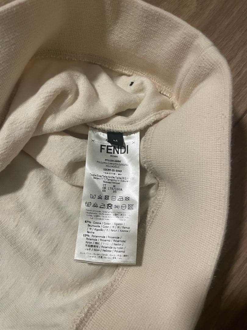 FENDI クリーム色 ポロシャツ メンズ Mサイズ