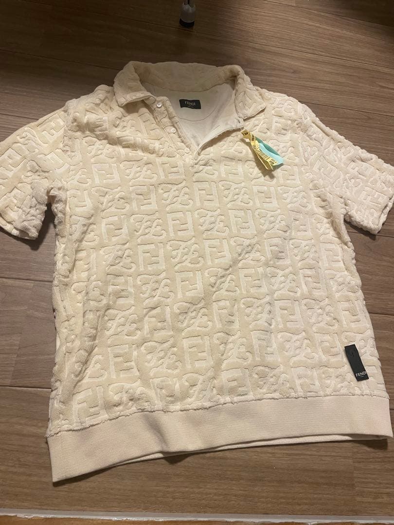 FENDI クリーム色 ポロシャツ メンズ Mサイズ