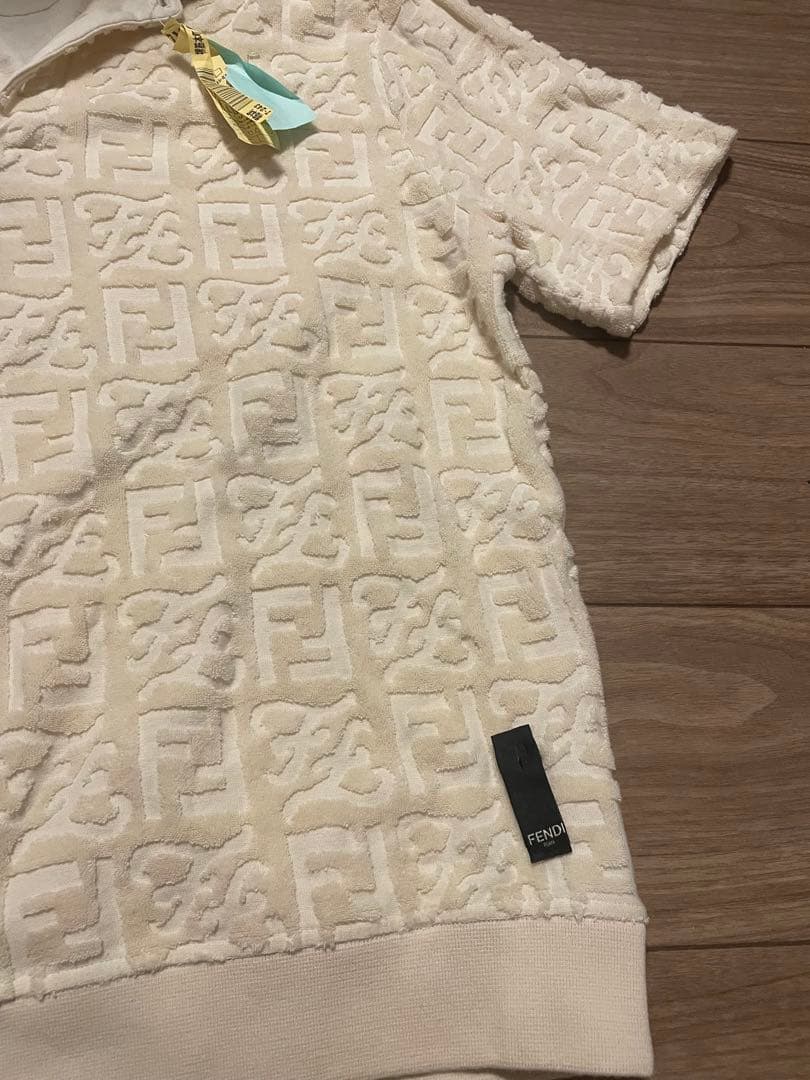 FENDI クリーム色 ポロシャツ メンズ Mサイズ