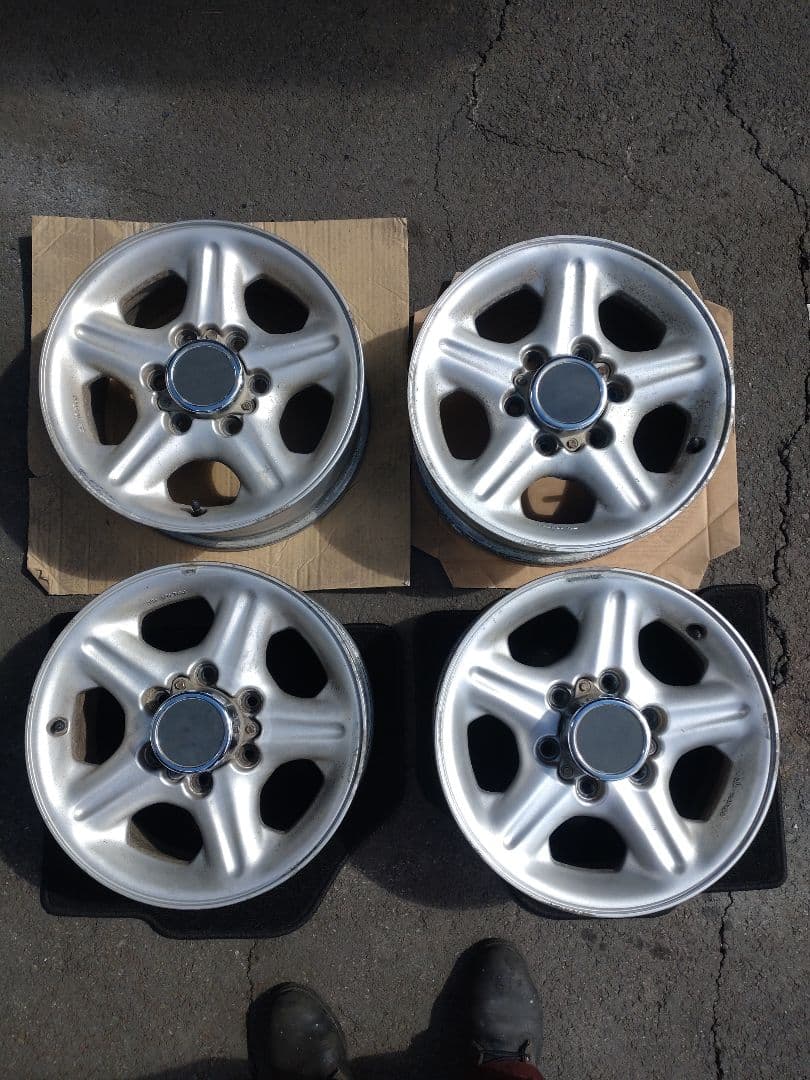 【引取値引き有り】16インチ 6穴 7J 4本セット