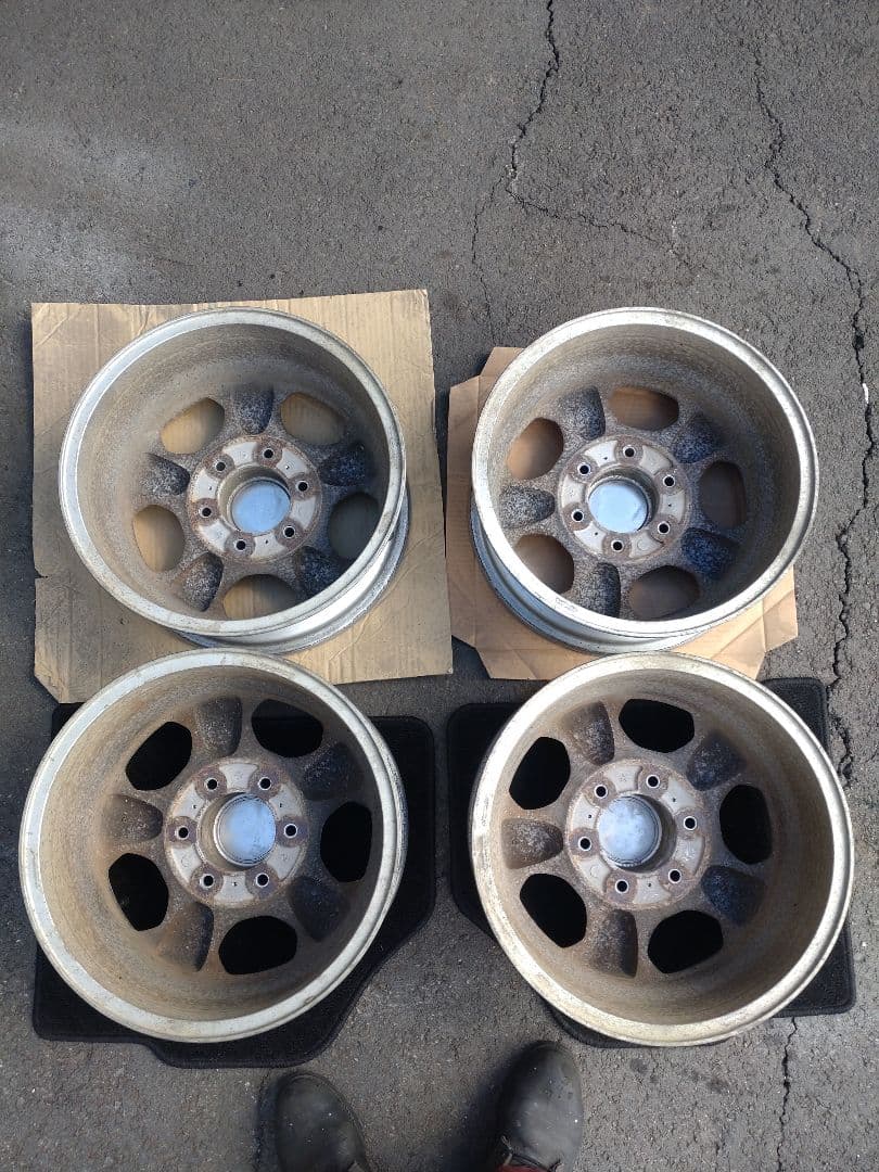 【引取値引き有り】16インチ 6穴 7J 4本セット