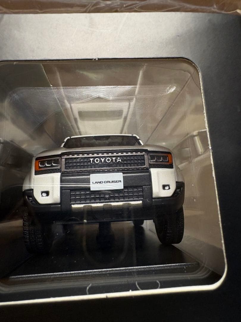 ランドクルーザー250 ミニカー プラチナホワイトパールマイカ
