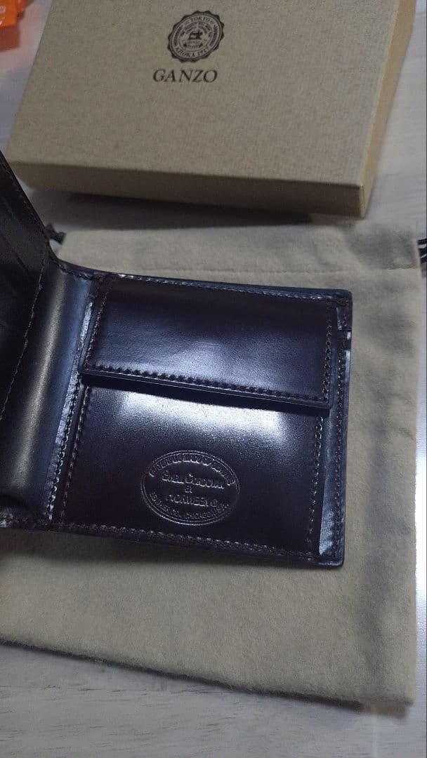 ガンゾ　シェルコードバン 2 【小銭入れ付き二つ折り財布】