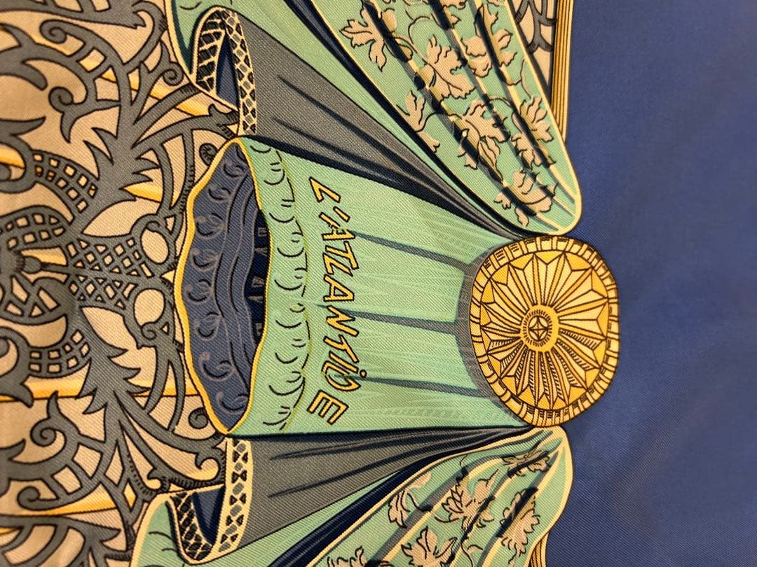 エルメススカーフ　カレ90 「L'ATLANTIDE アトランティス大陸