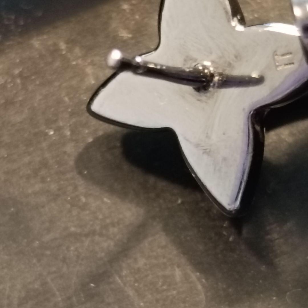 ルイヴィトン ブックル LVロゴ イニシャル 片耳ピアス