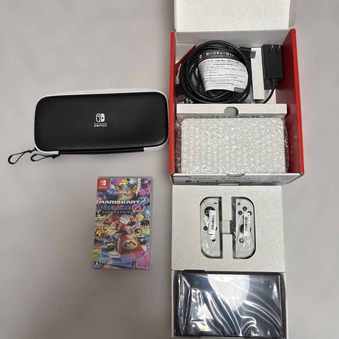 Nintendo Switch (OLEDモデル) ホワイト　マリオカート付き