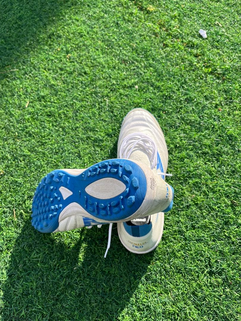 ミズノ　モレリアネオ sala beta japan TF