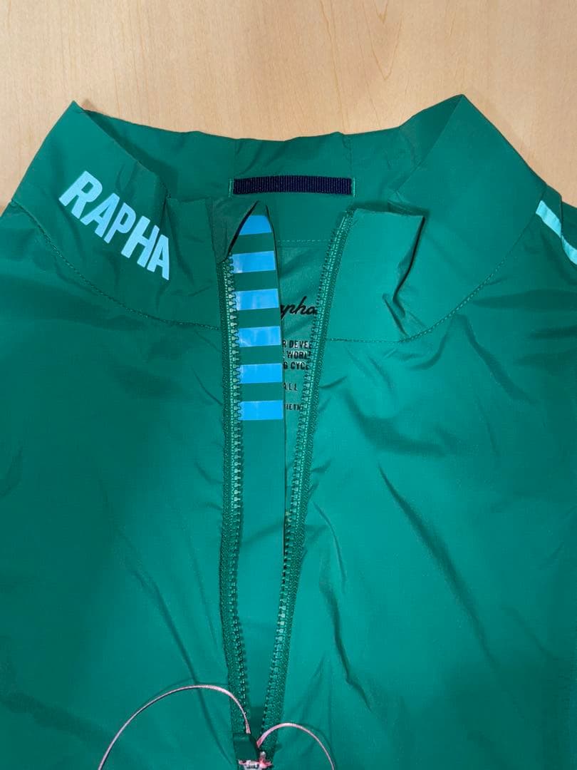 新品未使用 Rapha メンズプロチーム ライトウェイト ジレ 色=UGB