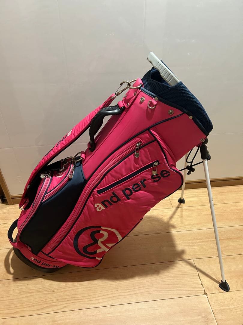 and per se （アンパスィ）キャディバッグ