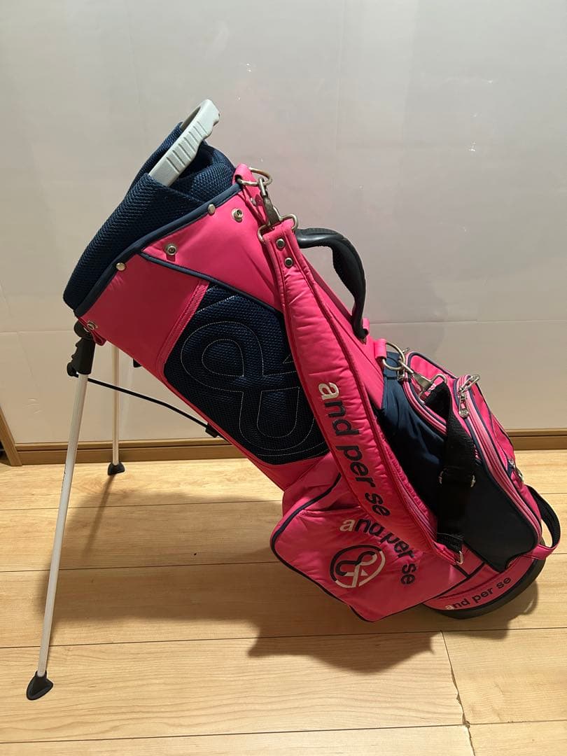and per se （アンパスィ）キャディバッグ