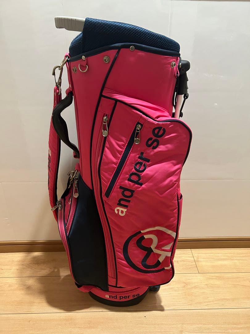 and per se （アンパスィ）キャディバッグ