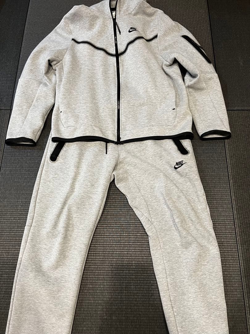 ナイキ　テックフリース　セットアップ
