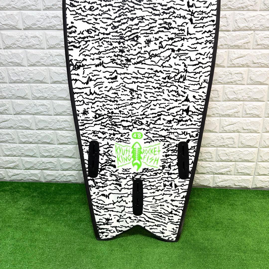 超美品　SOFTECH　ソフテック　4'8　サーフボード　FCS2 フィン無し