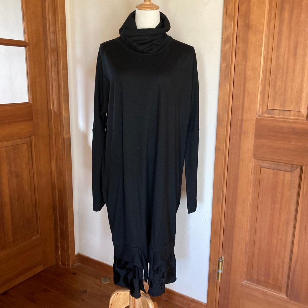 Y's ワイズ　ハイネック　ドット柄ロングワンピース　ブラック　Mサイズ　ウール