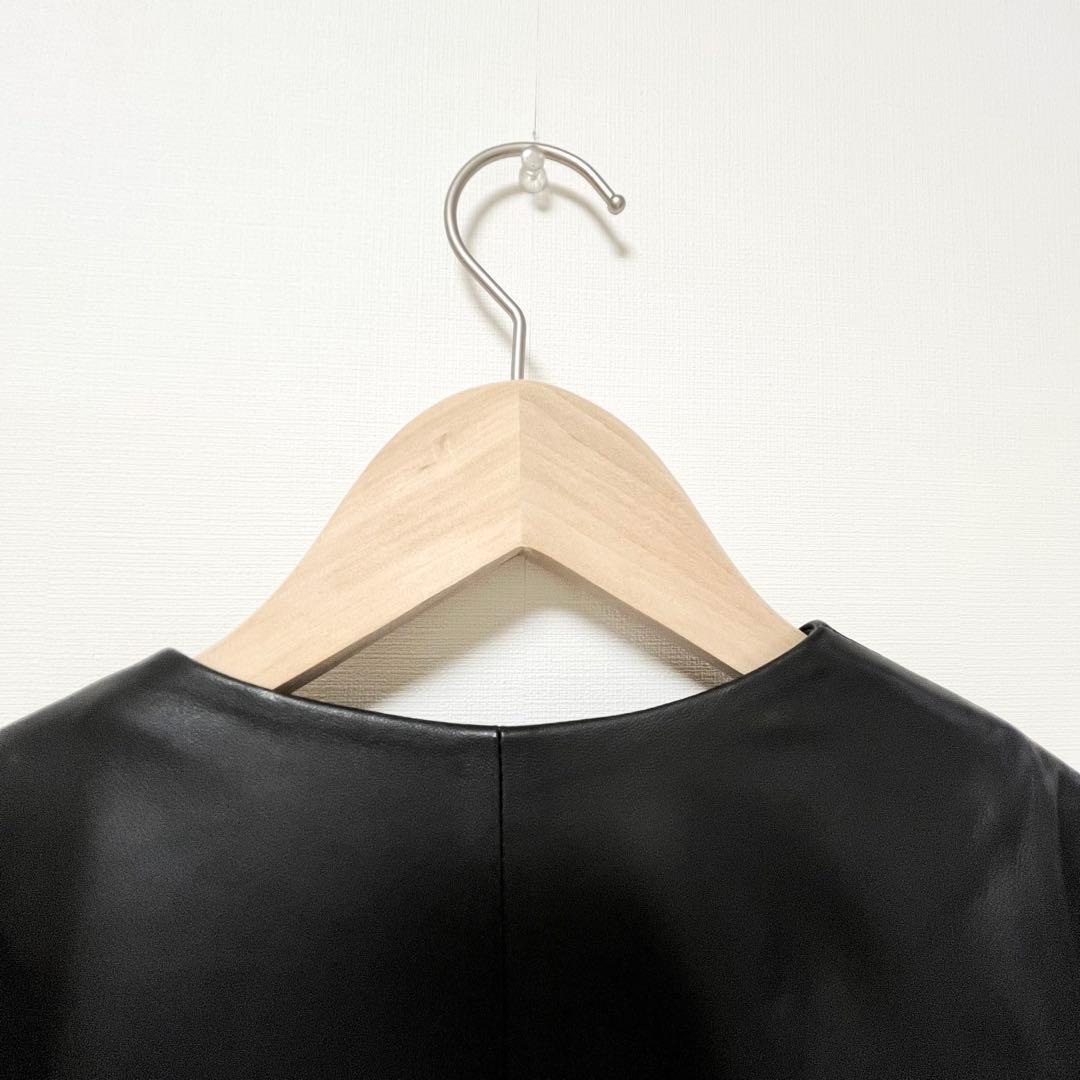 【タグ付未使用】リビーリュッカ ライナー付き 本革 ノーカラー コート ブラック