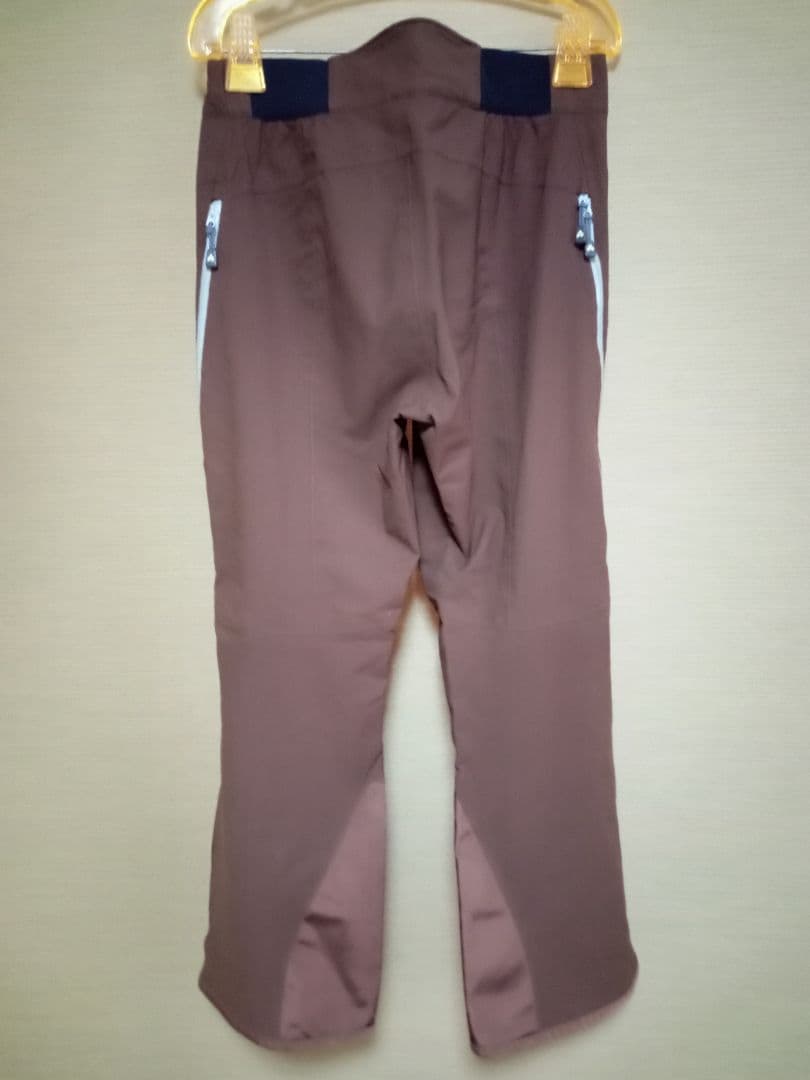 パタゴニア　スノージャケットＸＳ・モンベル　スノーパンツS