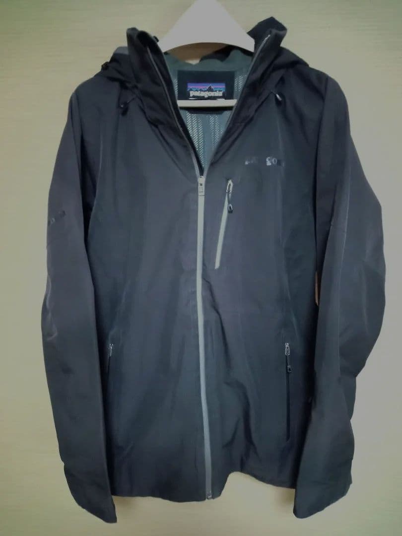 パタゴニア　スノージャケットＸＳ・モンベル　スノーパンツS