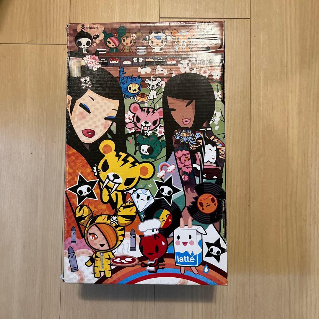 Onitsuka Tiger tokidokiコラボスニーカー