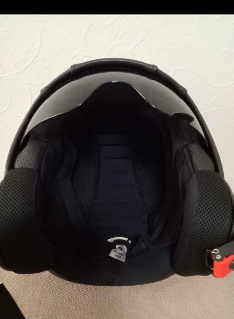 MOMO DESIGNヘルメット