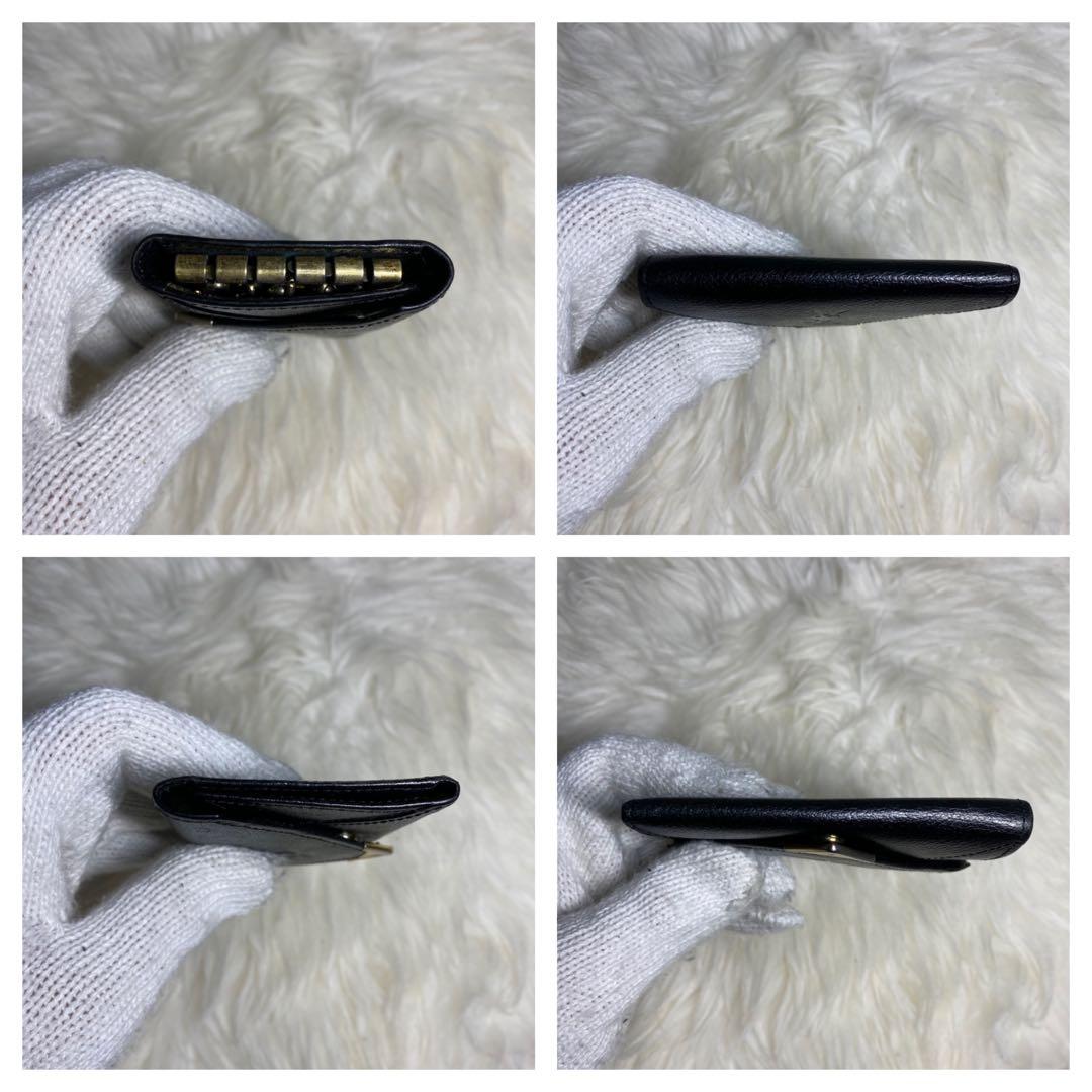 イブサンローラン　カサンドラロゴ型押し 三角プレート キーケース　ブラック