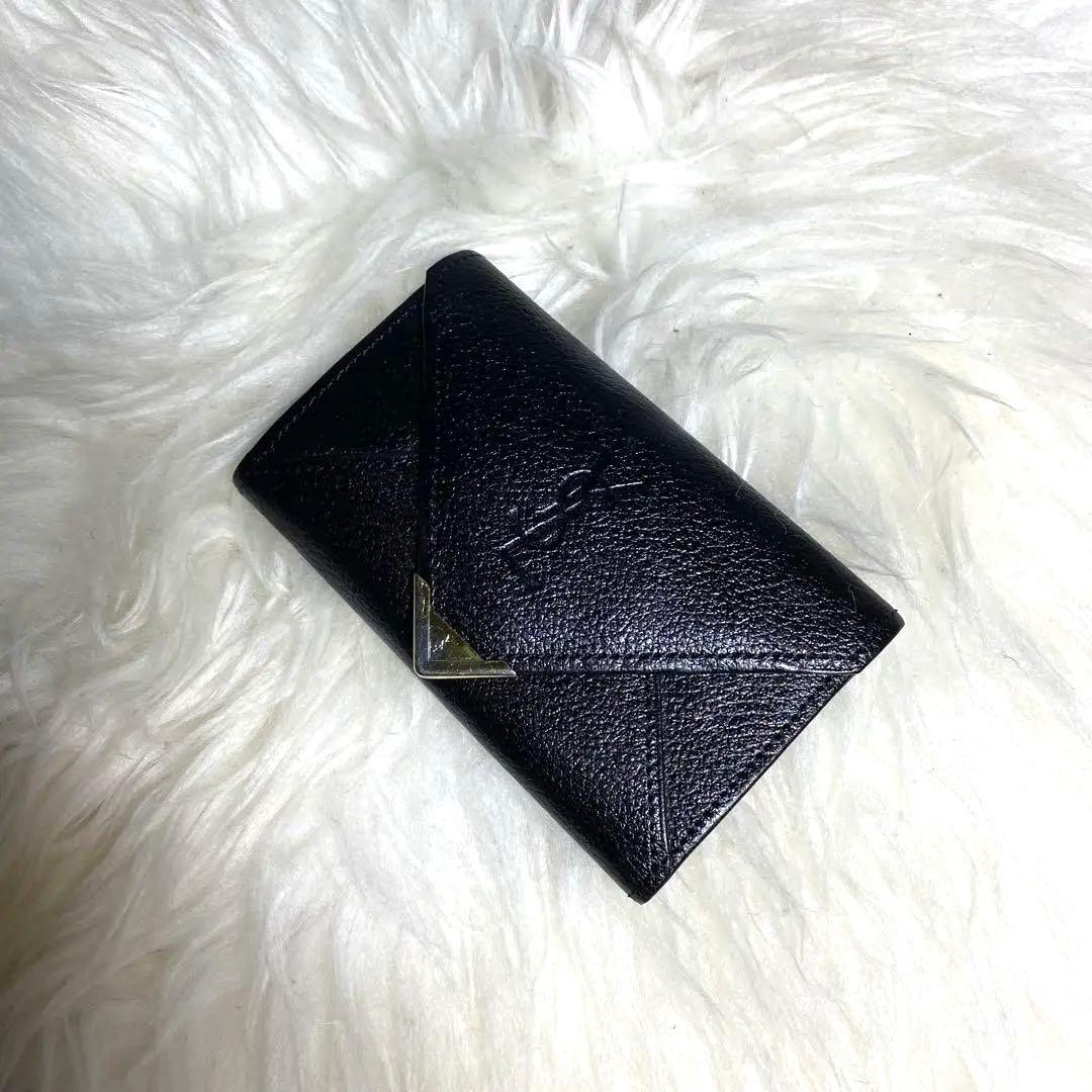 イブサンローラン　カサンドラロゴ型押し 三角プレート キーケース　ブラック
