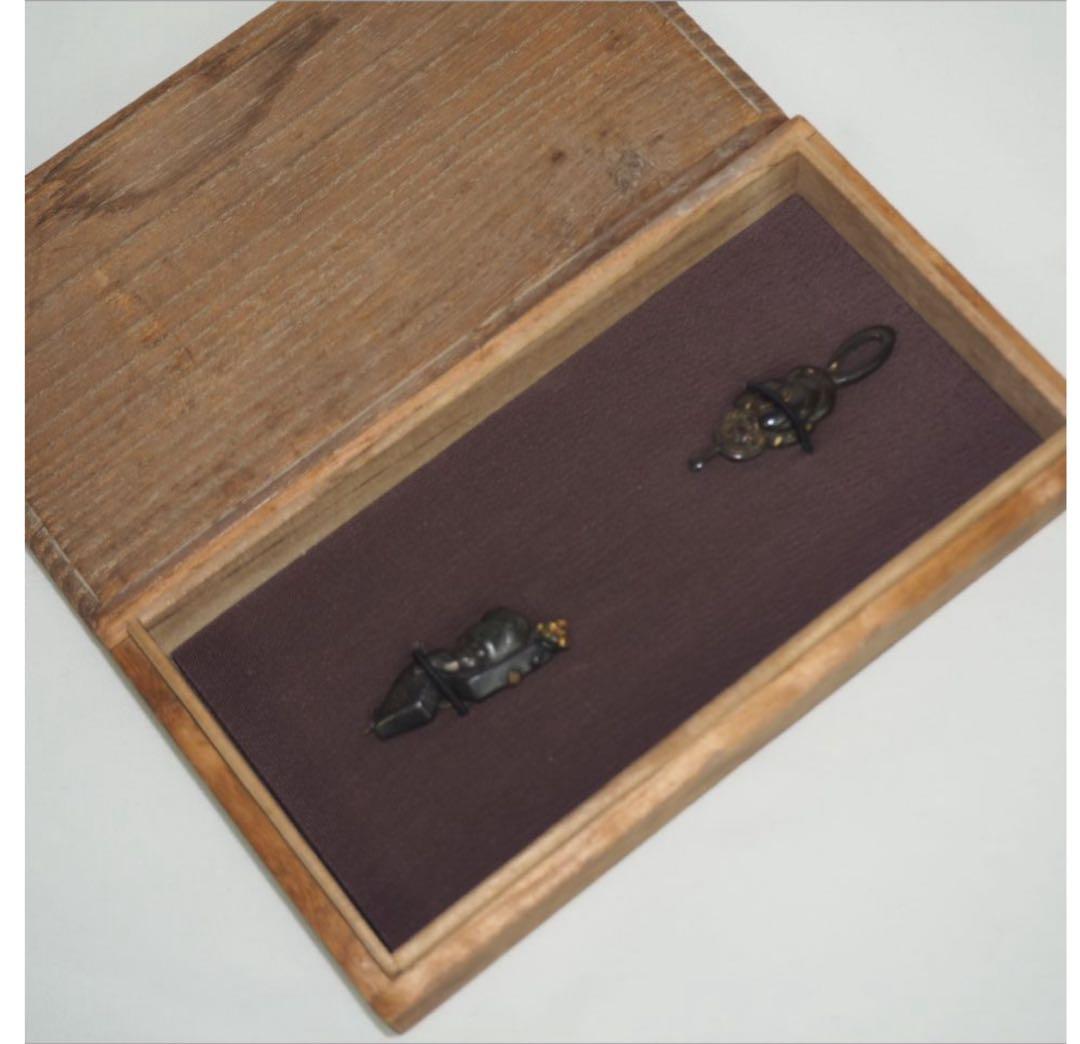 送料無料　江戸時代　目貫2点　刀装具　木箱付