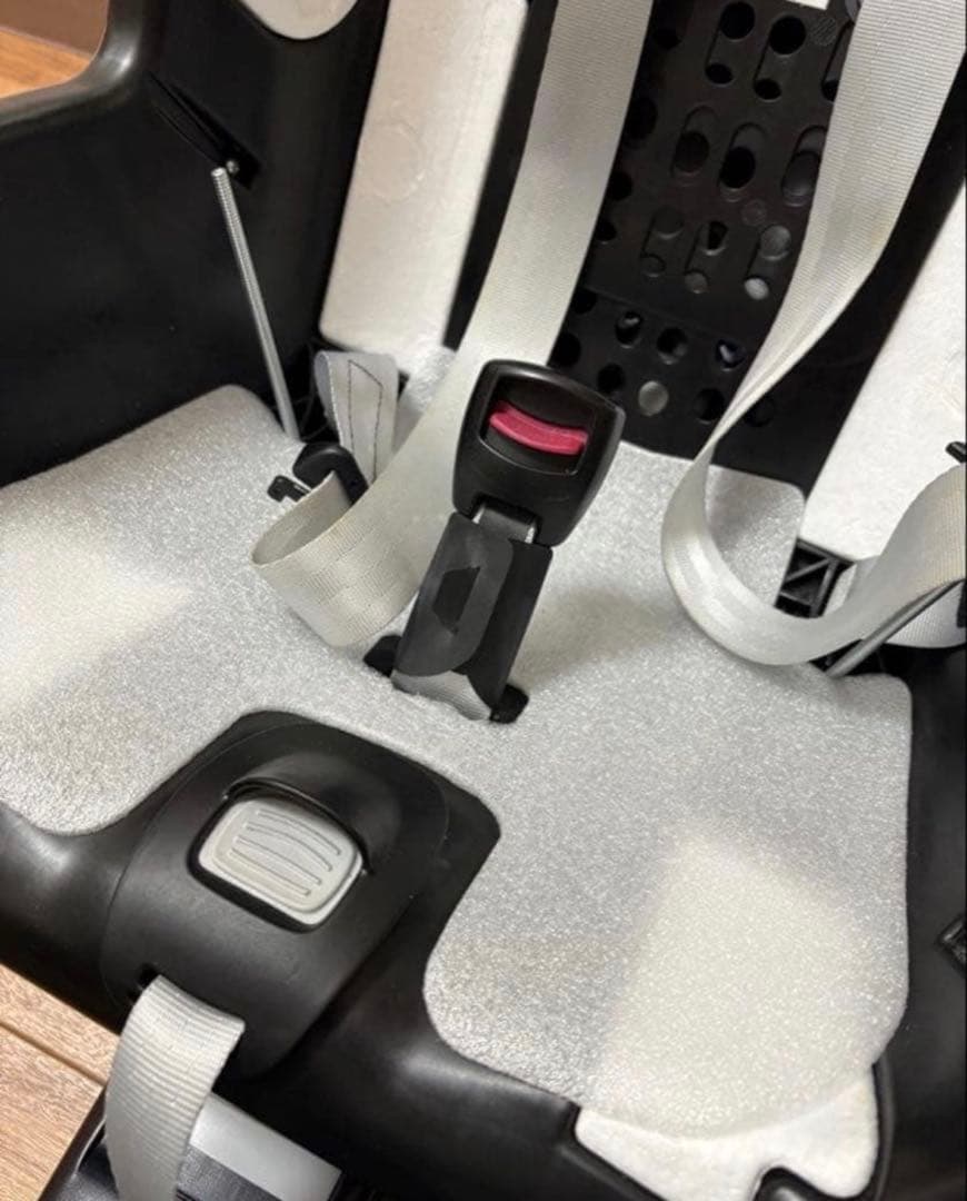 大幅お値下げ！MAXI COSI マキシコシ ストーン チャイルドシート