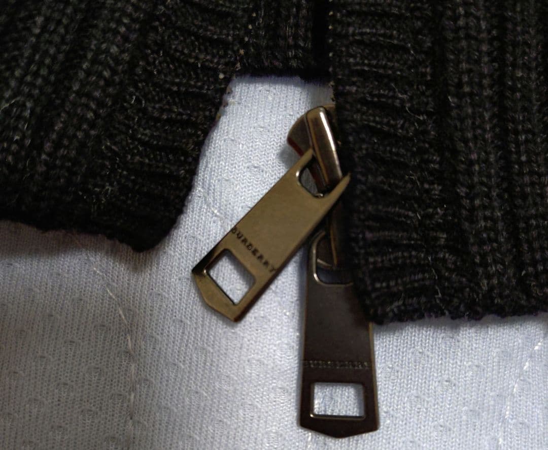 バーバリーロンドン 長袖ニット ジップパーカー ブラック １