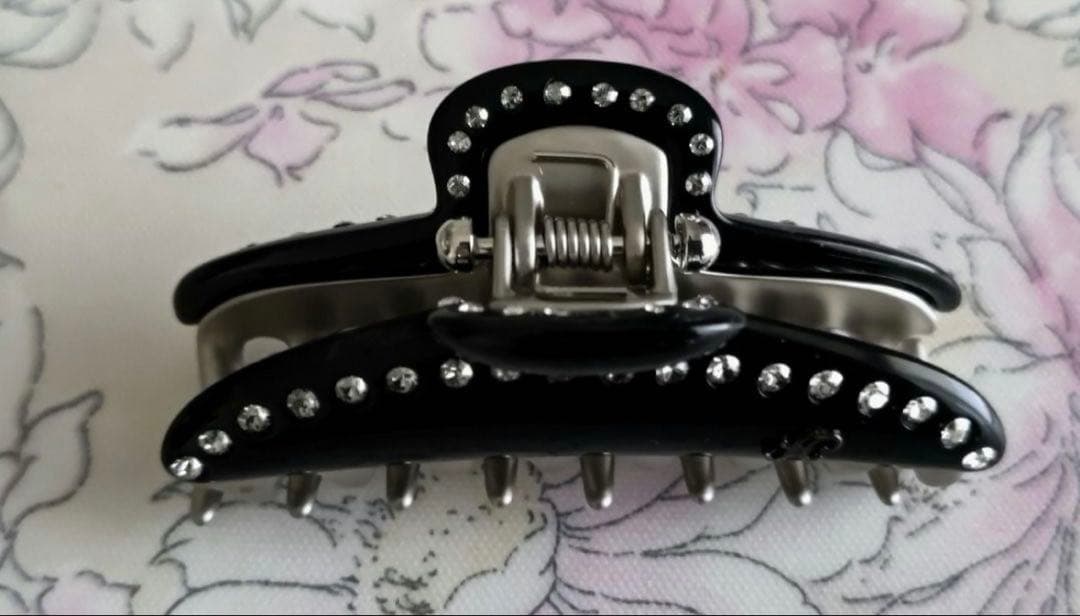 acca❤︎ティアラヘアクリップ❤︎ブラック