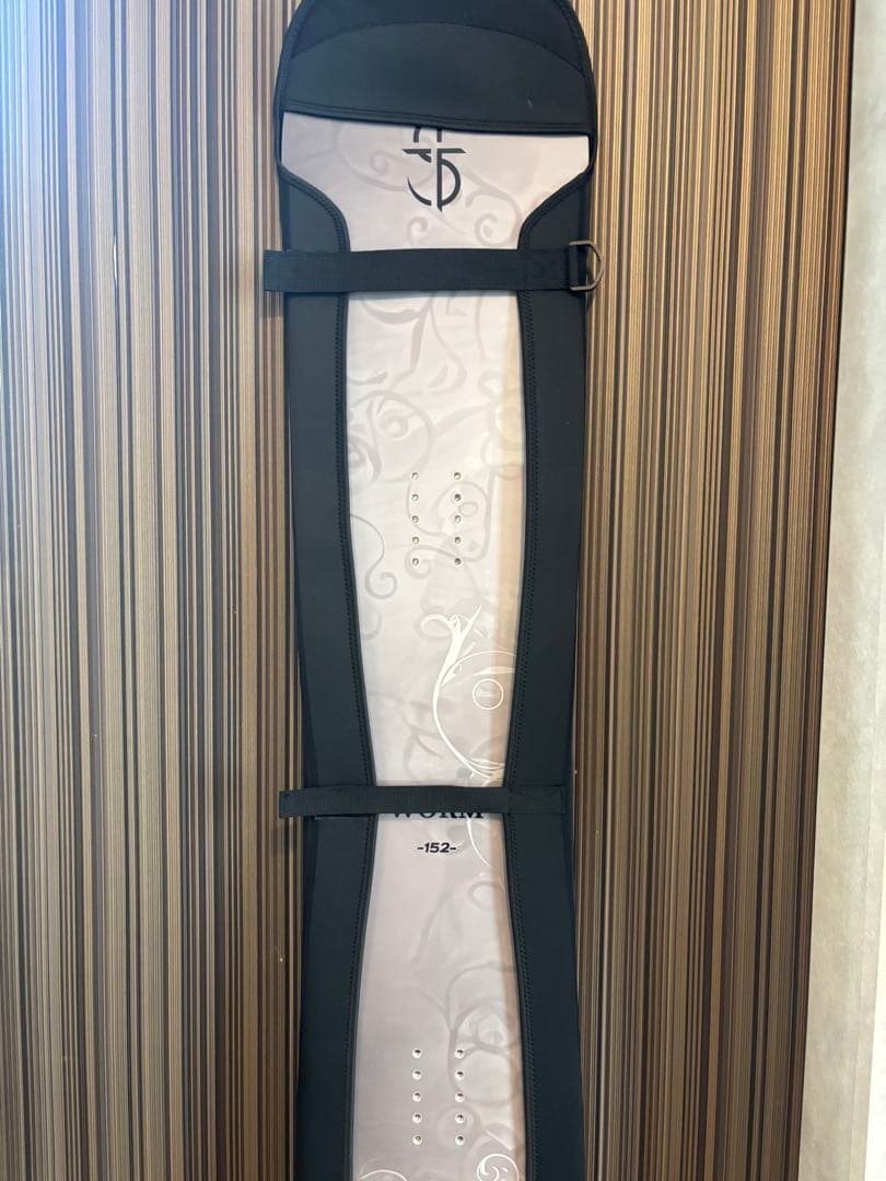 CROOJA WORM 152cm 25-26モデル スノーボード