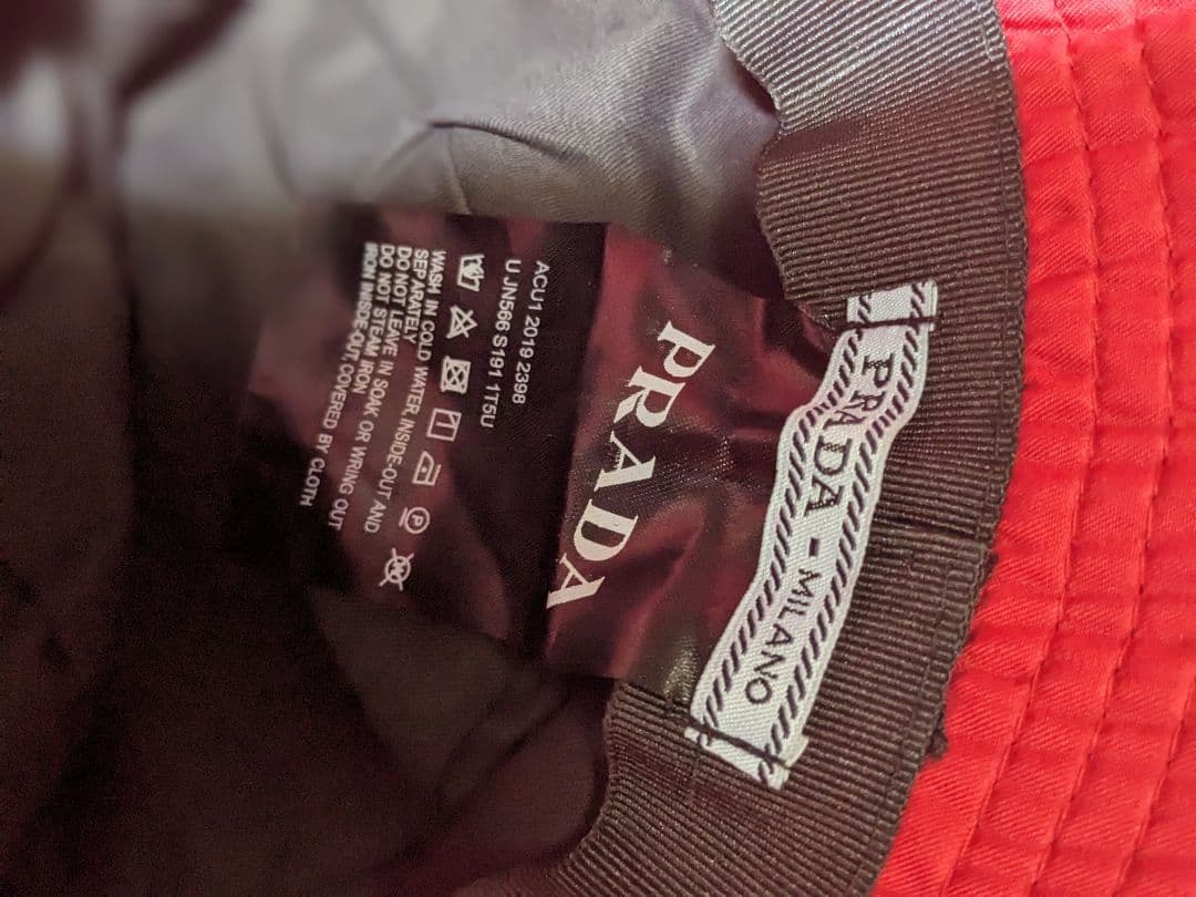 ❤️大特価　PRADA ノベルティーバケットハット ❤️