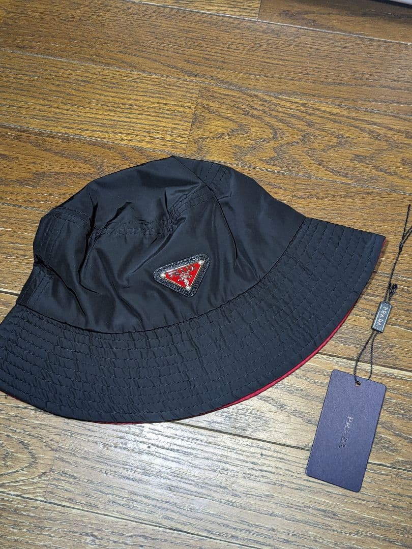 ❤️大特価　PRADA ノベルティーバケットハット ❤️