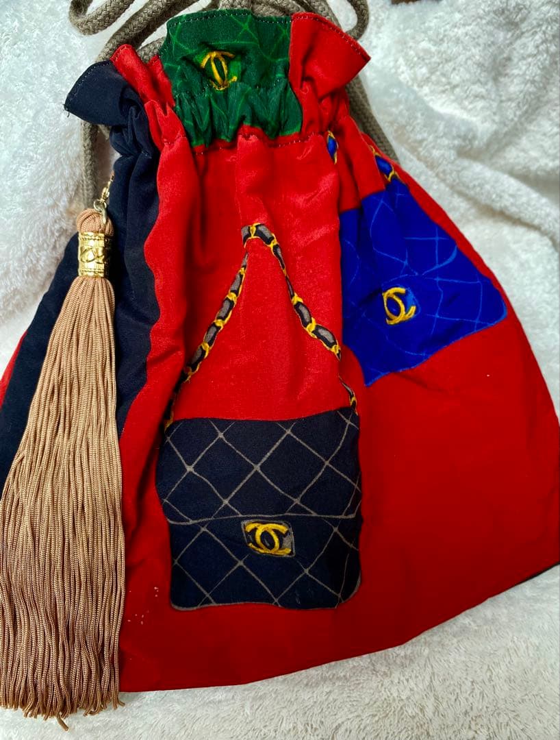 CHANELヴィンテージリメイク巾着袋 タッセル付き