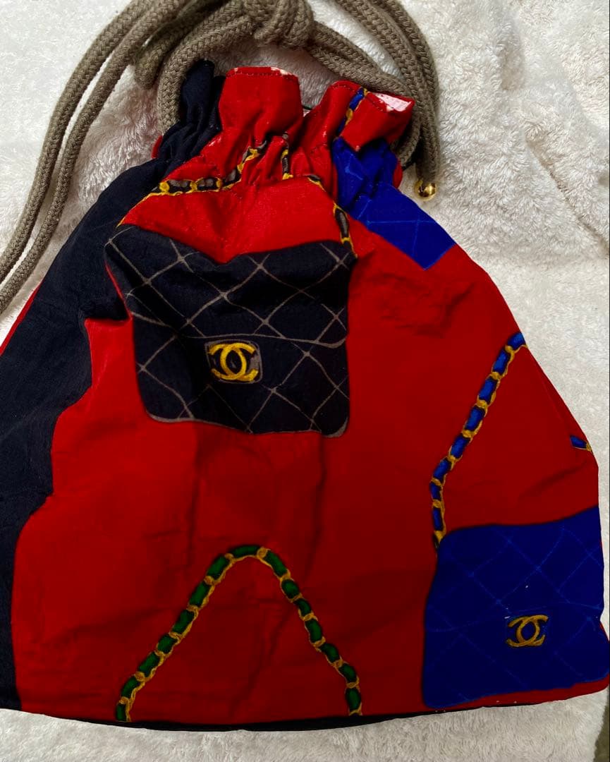 CHANELヴィンテージリメイク巾着袋 タッセル付き