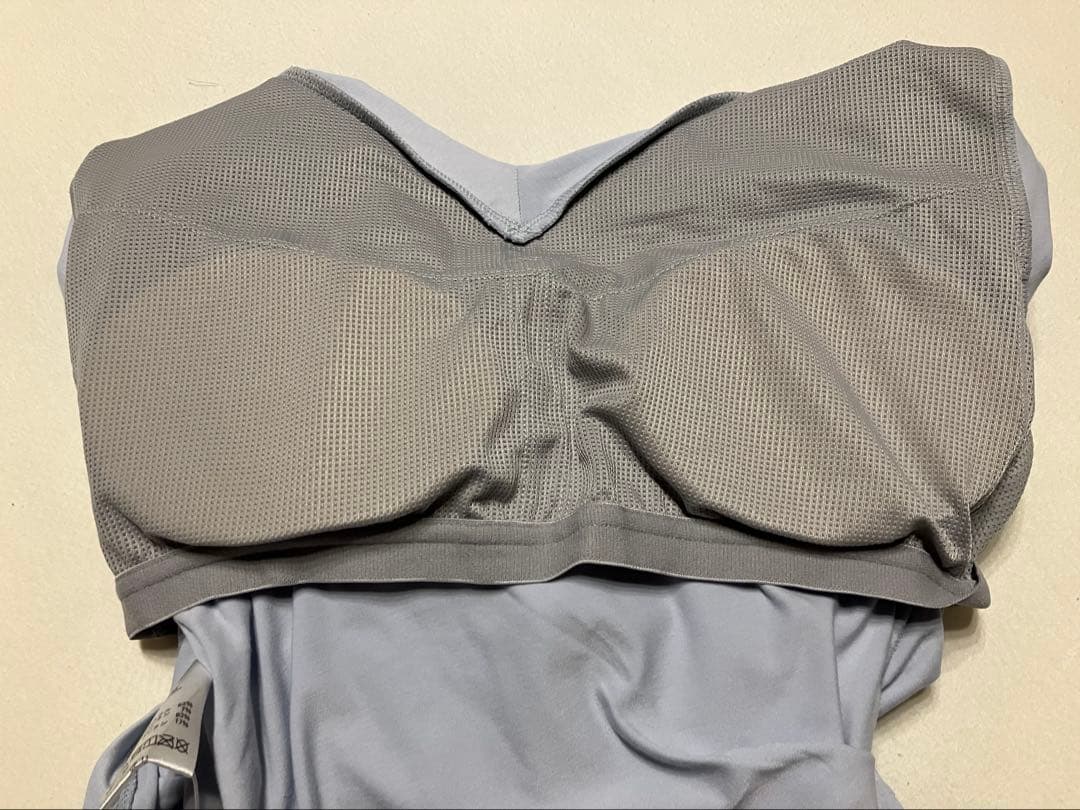 SUKALA カップ付きギャザークロスロングスリーブトップス