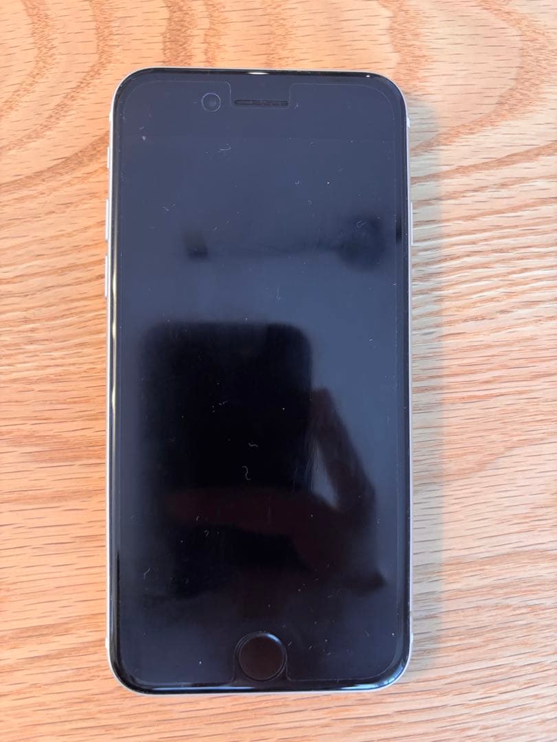 iPhone SE第3世代64GB