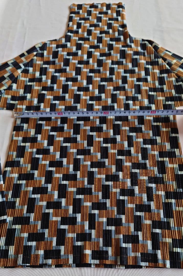 プリーツプリーズ イッセイミヤケ タートル Tシャツ ブラウス