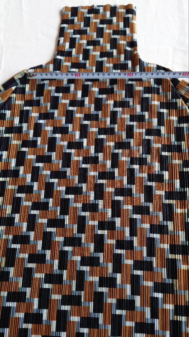 プリーツプリーズ イッセイミヤケ タートル Tシャツ ブラウス