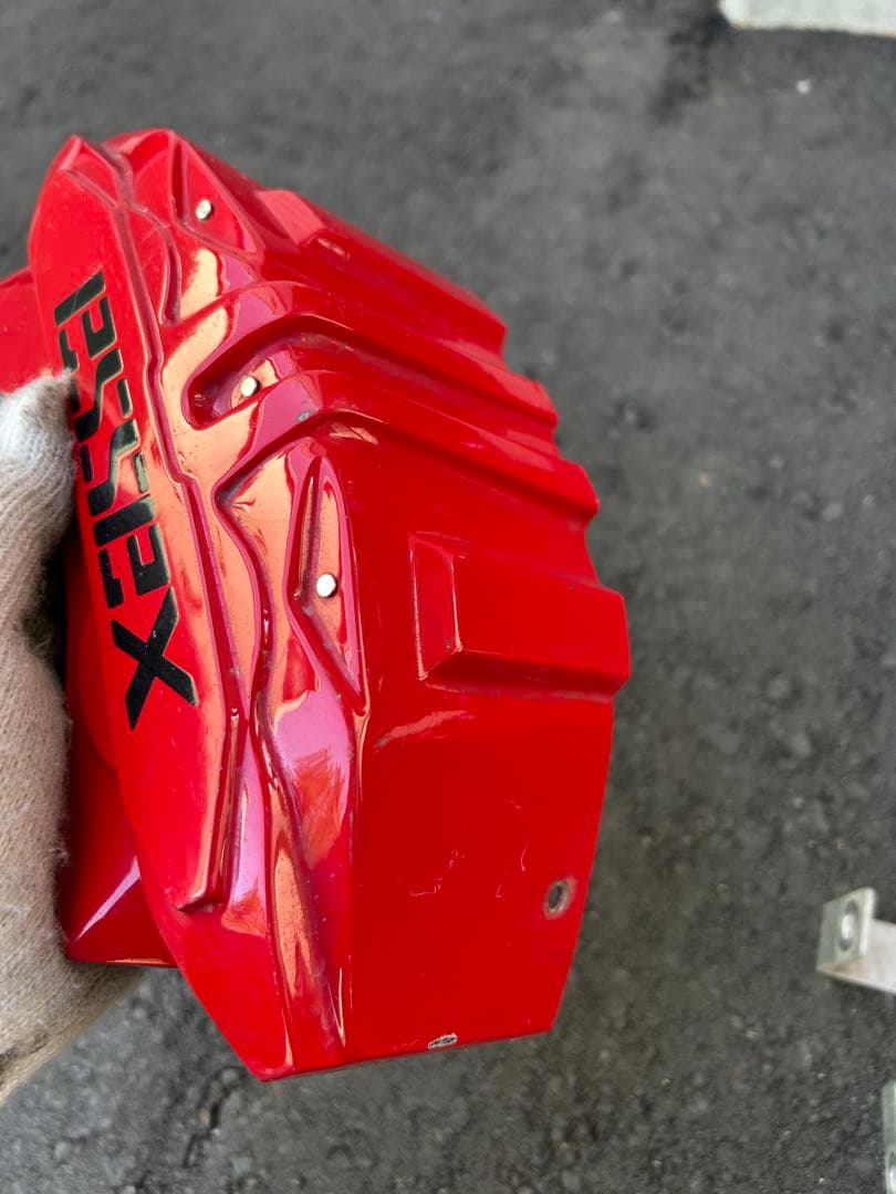 ESSEX ブレーキキャリパーカバー