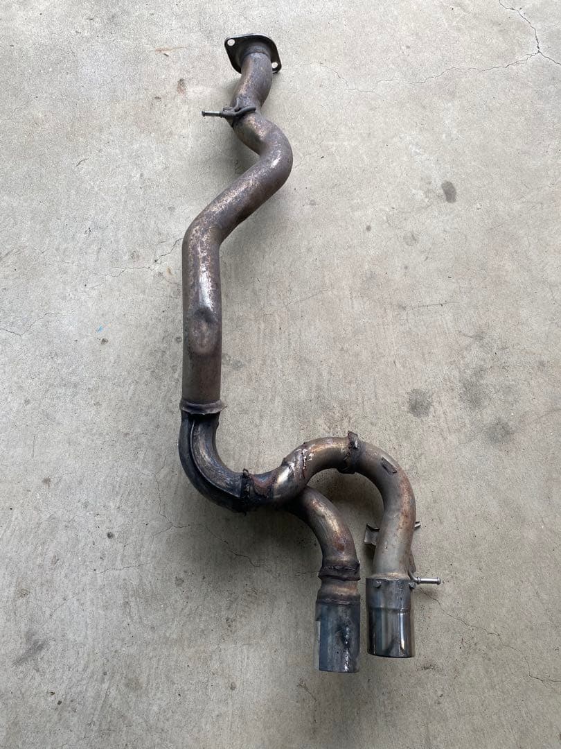  135i クーペ e82 ワンオフマフラー