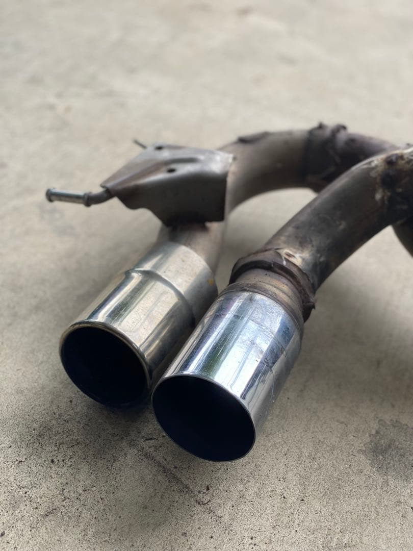  135i クーペ e82 ワンオフマフラー