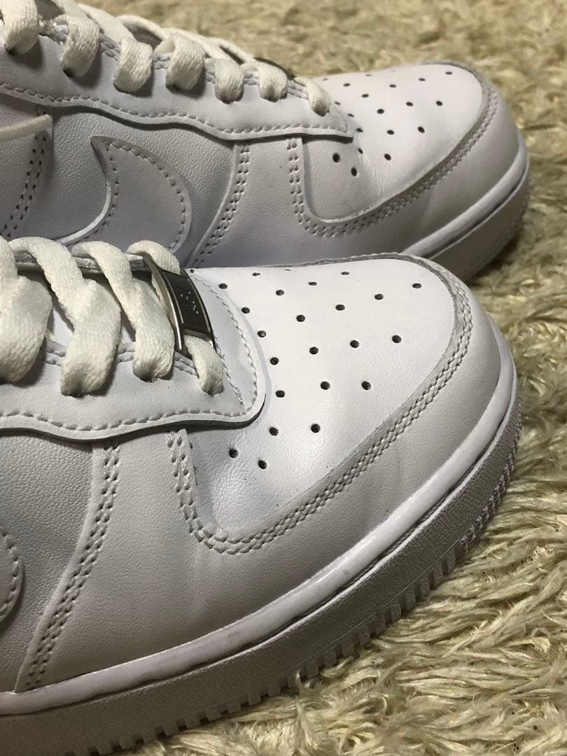 未使用級　極美品　ナイキ　エアフォース1 07 白　ホワイト　24.5cm