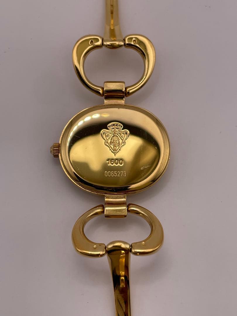 【稼働品】 GUCCI グッチ　1600 ゴールド ブラック文字盤　ハート