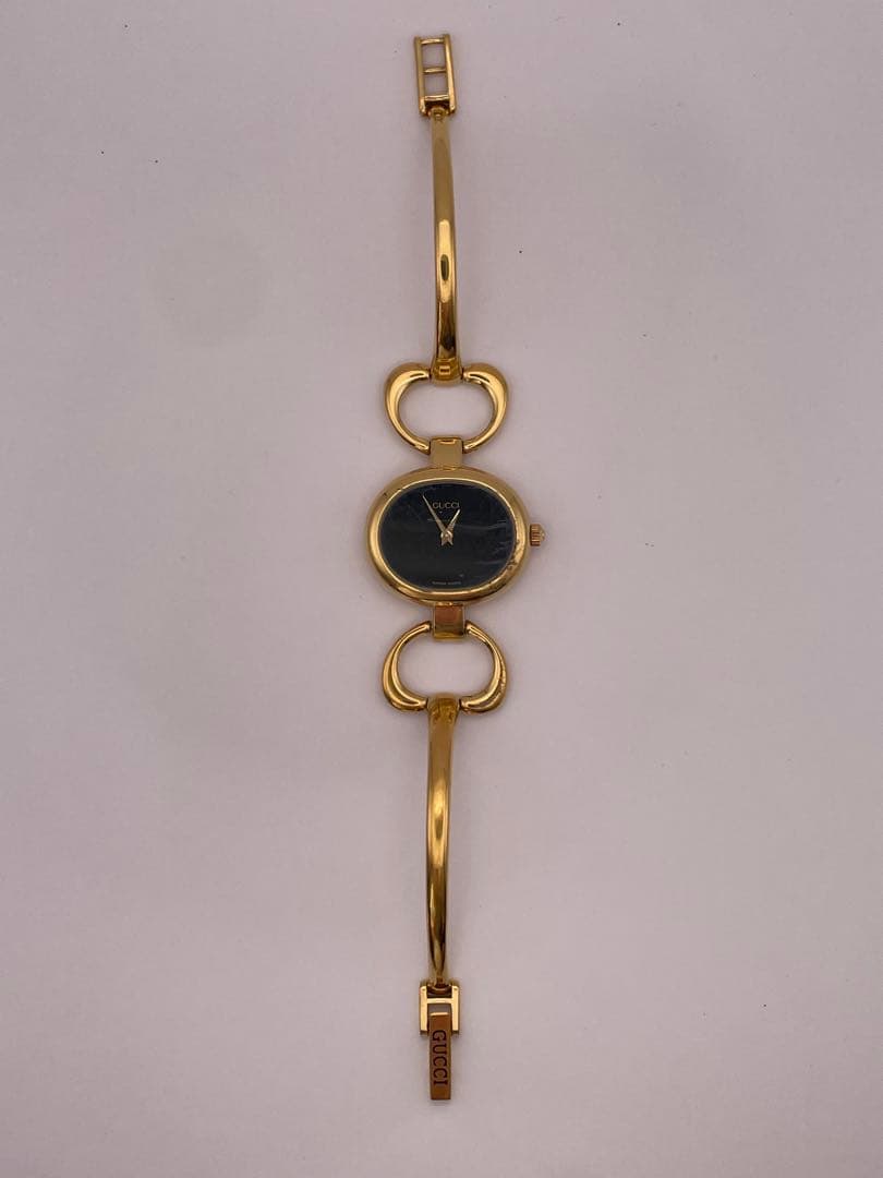 【稼働品】 GUCCI グッチ　1600 ゴールド ブラック文字盤　ハート