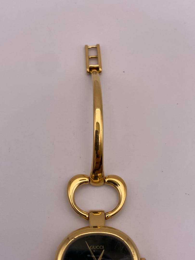 【稼働品】 GUCCI グッチ　1600 ゴールド ブラック文字盤　ハート