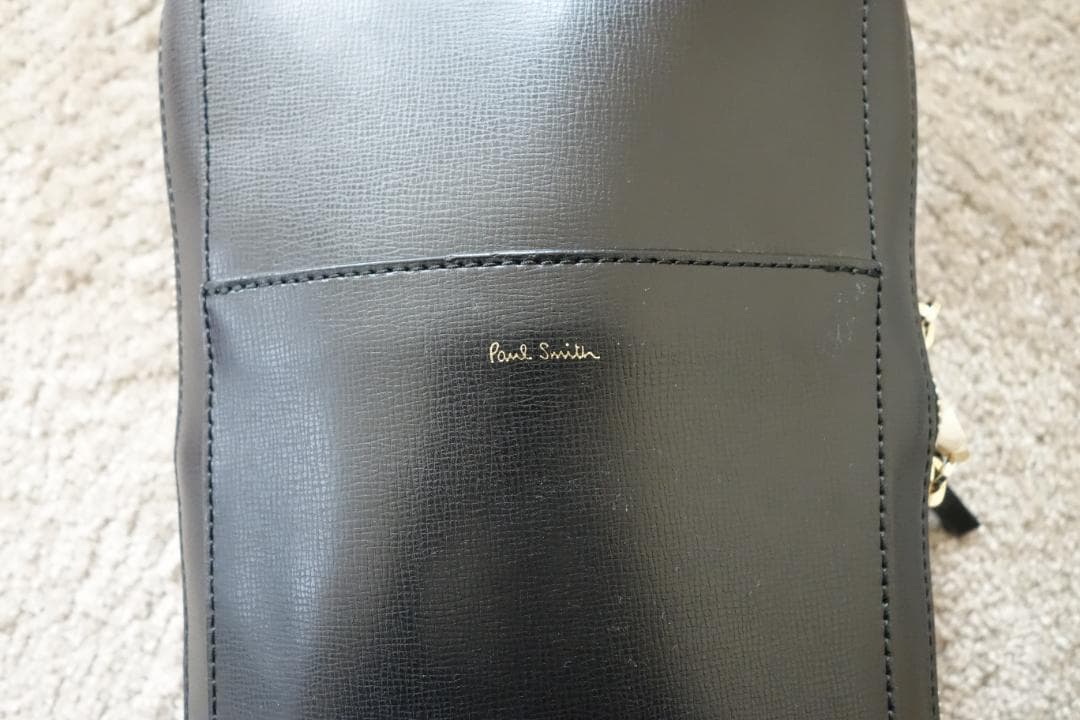 Paul Smith ブラック レザー スリングバッグ