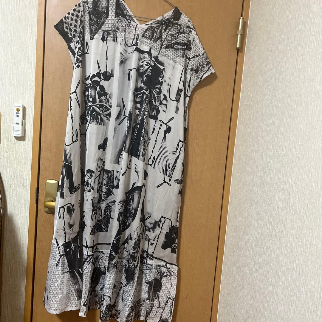 最終値下げ！YOKANGモノクロ パターンプリント ワンピース